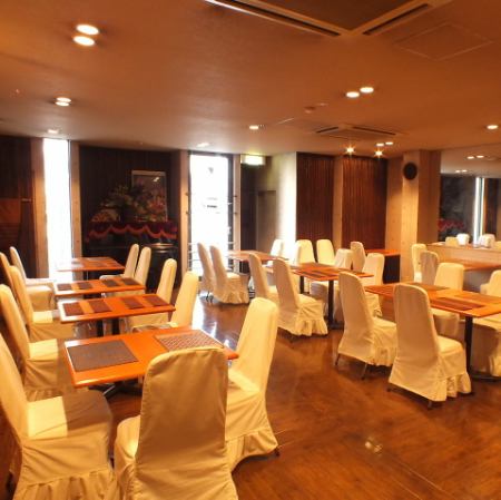 [3F] Can accommodate up to 20 to 35 people.A large banquet hall ideal for various banquets such as welcome and farewell parties and year-end parties! It is a spacious space that can be used as a private party or a secondary party for weddings ♪ Only for weekdays, we will accept charter even if it is less than 20 people There is.Please feel free to contact us ♪