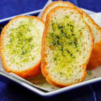 Garlic toast (3 pieces)