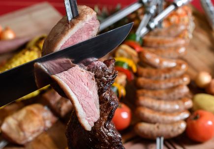 【肉の日】 リオコースコース7種類シュラスコにサイドメニューも食放!3740円→2900円!
