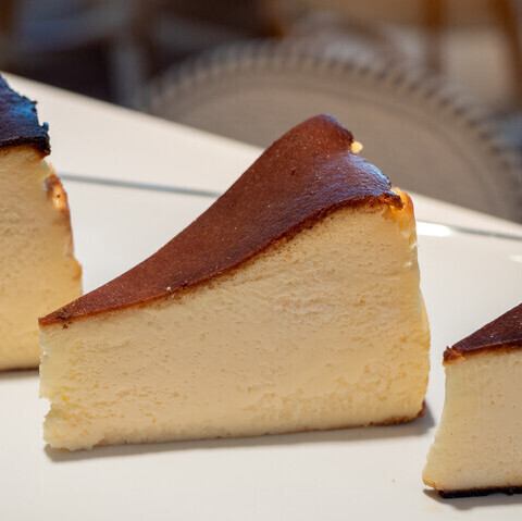 バスクチーズケーキ