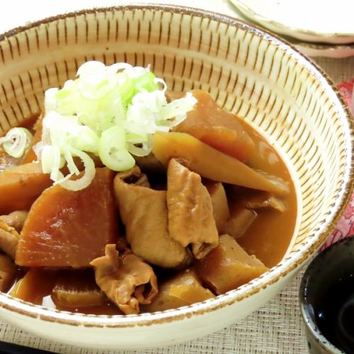 [Specialty] Stewed Motsuna 600 yen (tax included)