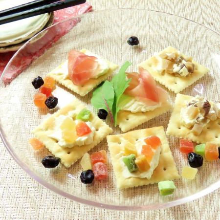 Cream Cheese Crackers