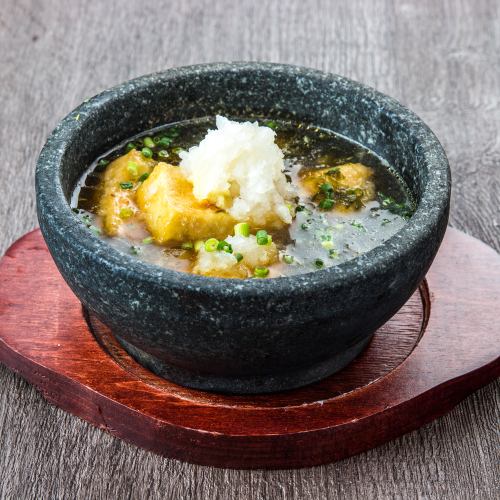 Fried tofu with green seaweed