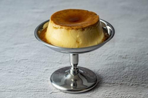 old fashioned classic pudding