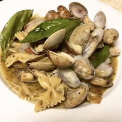 アサリバジル炒め・パスタ入り