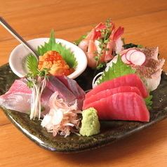 A luxurious course that lets you enjoy seasonal ingredients. Includes 2 hours of all-you-can-drink. 10 dishes total for 5,000 yen (tax included)