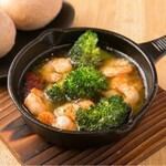 Shrimp and Broccoli Ajillo