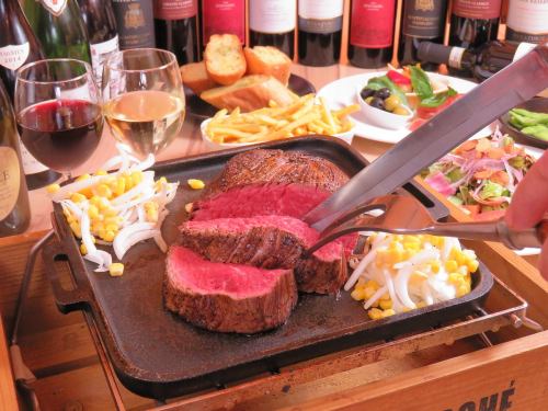 国産牛！塊肉のステーキ