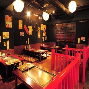 小上がりのお座敷は25名様迄の宴会が可能なので新年会・歓送迎会に是非★広島駅やホテルからのアクセス抜群なので観光や接待利用にオススメ！広島名物料理2h飲放付きコースは4400円(税込)～ご用意♪(広島駅/新年会/歓送迎会/観光/お好み焼き/鉄板焼/牡蠣/宴会/飲放/地酒/座敷)