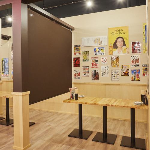 新橋駅SL広場より徒歩1分なのでお仕事帰りや終電間際まで、終電後も朝まで愉しみたい方にも最適◎昭和レトロの和みの空間で、旬の食材をたっぷり使用した逸品料理の数々をご堪能くださいませ。ご人数に合わせて快適なお席へご案内致します。少人数様から団体様までご対応可能◎