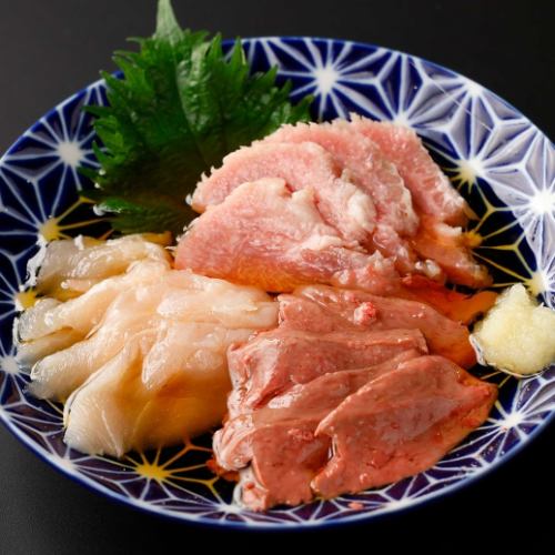 Carefully selected meat sashimi♪