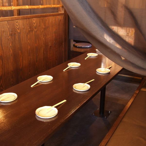 You can relax in the divided private room style seat ☆ I feel calm because I have a sense of privateness while feeling the liveliness of the surroundings.