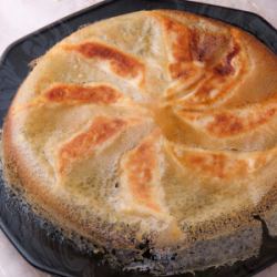 もくもく円盤餃子