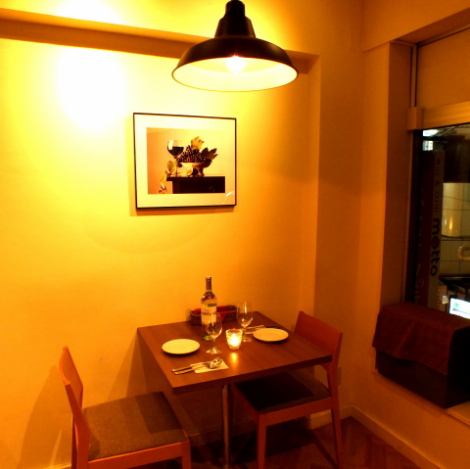 [Good location, 3 minutes on foot from Ikebukuro East Exit!] Climb the stairs and you'll be greeted by a calm wood-grain space.We have multiple seats where you can enjoy a leisurely meal and conversation, such as table seats and sofa seats that are perfect for adult dates.There are plenty of plans that are a must-see for those who want to have a long and full conversation, such as unlimited time course with meals (2,500 yen ~) ♪ Date / anniversary / entertainment