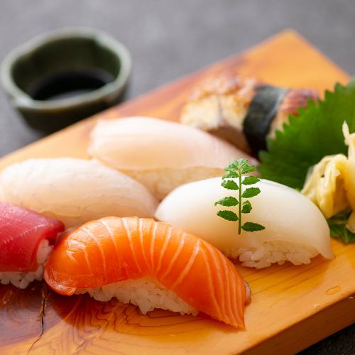 Assorted nigiri sushi (6 pieces 1,518 yen/10 pieces 2,508 yen)