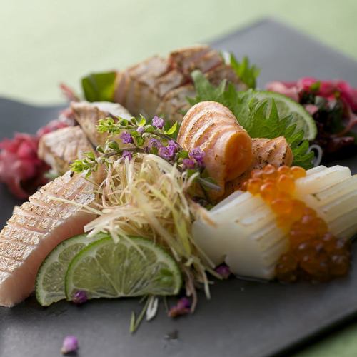 Assortment of 5 kinds of seared sashimi