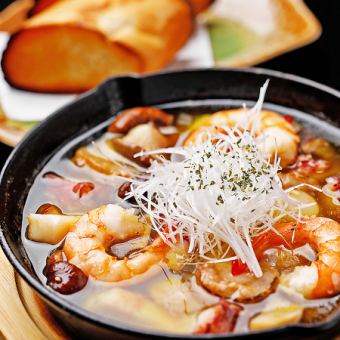 아히조 (마늘 올리브 오일 구이) 각종