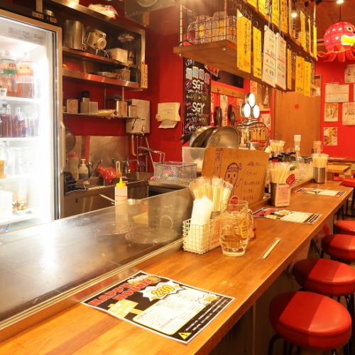 目の前で楽しむ！迫力の鉄板ライブ