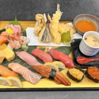 【尽享极致日本料理】寿司、刺身、天妇罗豪华套餐 6,500日元（含税）