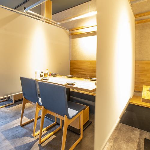 The interior has a modern Japanese atmosphere with stylish tiles.We can accommodate parties of up to 18 people.There are 9 seats at the counter where one person is welcome and you can sit comfortably.[Okayama/Kurashiki/Izakaya/Banquet/All-you-can-drink/Sake/Fish/Meat/Skewer/Gyoza/Yakitori/Creative Oden/Company banquet/Girls' night out/Second party/Birthday/Saku drinking]
