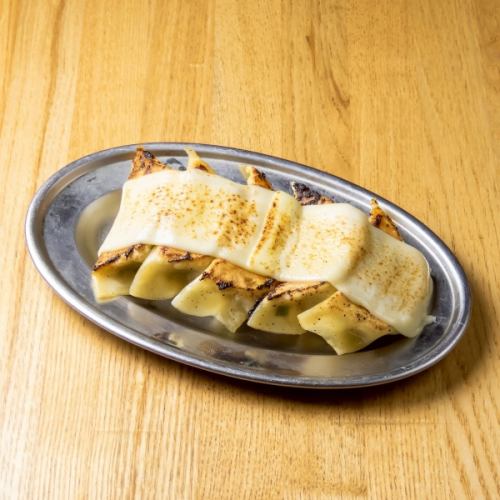 チーズ餃子