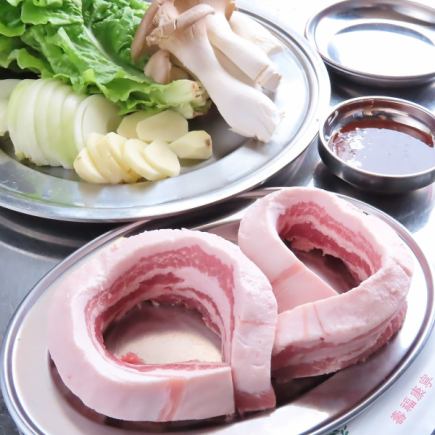 We're prepared to take a huge loss! [All-you-can-eat] All-you-can-eat Samgyeopsal set (90 minutes) 3,260 yen (tax included)