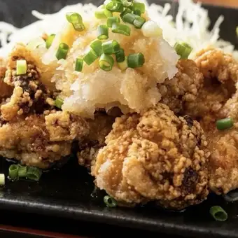 中津風味炸雞佐白蘿蔔絲和柚子醋