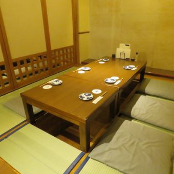 The digging kotatsu semi-private room is available for 4 to 6 people x 5.