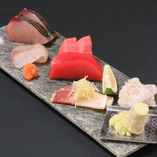 Assorted sashimi 5 types <1 serving>