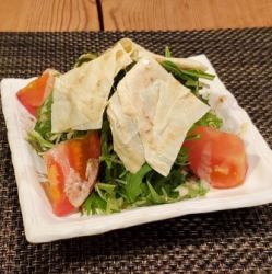 京水菜とトマト湯葉のサラダ