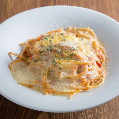 「パスタ ポモドーロカプチーノ仕立て」は必食の逸品！