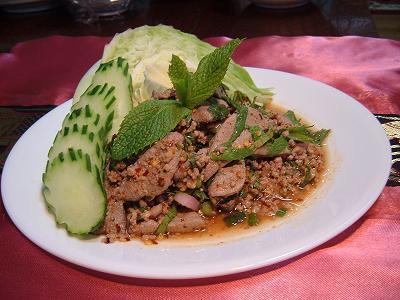 Larb (minced meat salad) (pork)