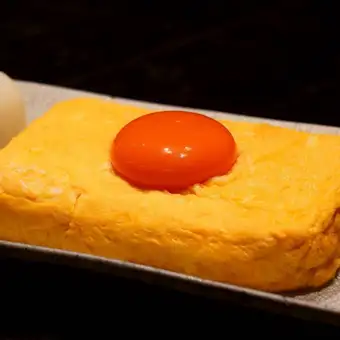 だし巻き卵(黄身のせ)