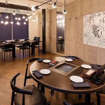 Why don't you rent out the 5th floor and have a yakiniku banquet together? The spacious interior of the restaurant allows you to enjoy the banquet without feeling cramped.