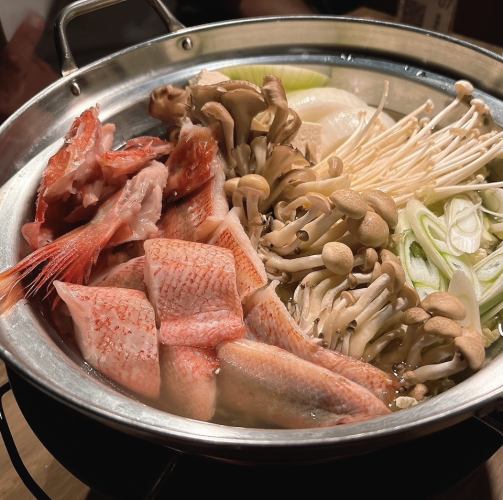 【宴會】包含生啤、近畿火鍋、今日冷盤及其他8道菜+暢飲，6000日圓（含稅）