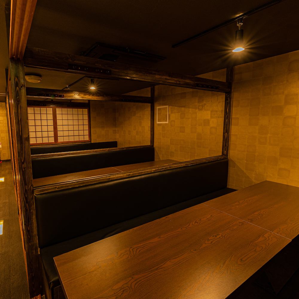 A 1-minute walk from Shimbashi Station! Private group seats are available!