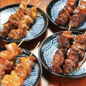 【千葉県産 肉三昧コース】肉刺し・もつ煮込み・もつ焼きなど全10品《2時間飲み放題付◎》