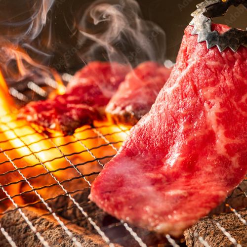You can enjoy all-you-can-eat yakiniku at the best value for money! You can also use coupons for all-you-can-drink!