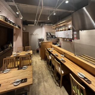 Rent out the separate space for a banquet! We can accommodate up to 14 people, but we are happy to discuss the number of people, so please feel free to contact us.