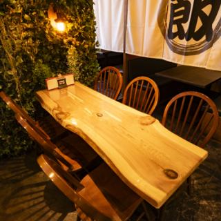 ◆Table seating for 2 to 6 people◆Perfect for small drinking parties, girls' parties, birthday parties, etc.! Can also accommodate large groups♪