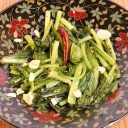 Stir-fried greens with garlic