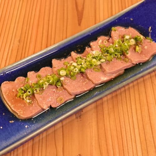 Slow-cooked beef liver sashimi