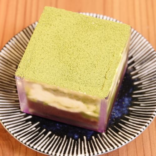 matcha tiramisu