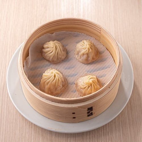 4 pieces of Xiaolongbao