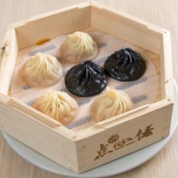 小籠包三種盛り（定番＆えび味噌＆カニ味噌）