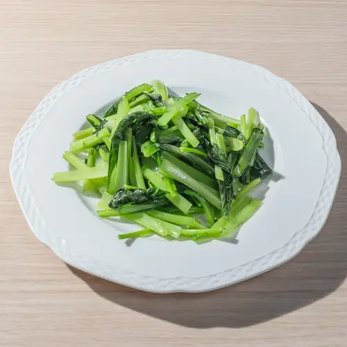 Stir-fried komatsuna (Japanese mustard spinach)
