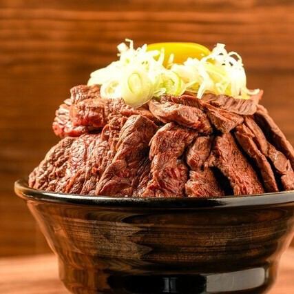 メガハラミマウンテン丼