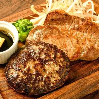 北海道産四元豚＆バーグコンボ
