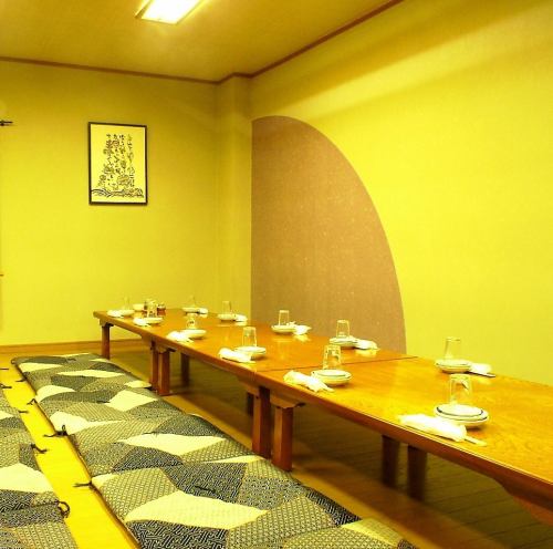 [Banquet room on the 2nd floor] This banquet hall is recommended for a large number of people ☆ The tatami room where you can stretch your legs is a popular seat ☆ NET reservation is not available at this time