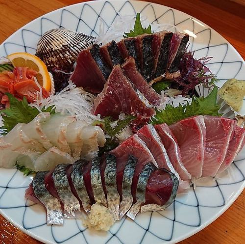Leave it to the general! Sashimi (4 types)